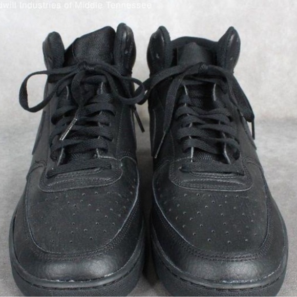 Nike - Picture 1 of 4